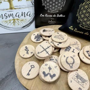 Les Runes de Belline rondes -Johwan- Jeu divinatoire sur bois
