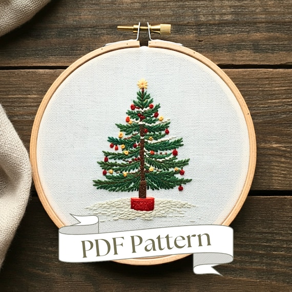 クリスマスツリーの刺繍パターン：初心者向けデザイン（PDFパターン