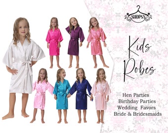 Kinder Roben Blumenmädchen Roben Satin-Roben Personalisierte Roben Brautroben Benutzerdefinierte Roben Kundenspezifische Kimono-Roben Geschenk für ihre Hochzeitsgeschenk-Robe