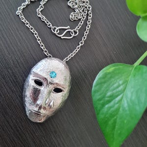 Drama Theater Mask Necklace, Vintage Silver Abstract Human Face Brooch Modern Avantgarde Style Futuristic Sad Clown Pierrot Art Deco Pendant