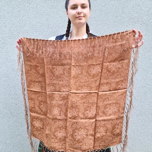 Brown Floral Silk Jacquard Dirndl Scarf, Double-Sided Damask Square Shawl with Fringe, Traditional Trachten Accessory, DAMASK SILK TRACHTEN