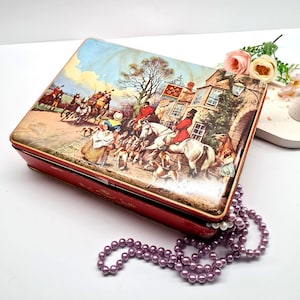 Vintage Gt Britain Biscuit Dose Fox Hunt Reiterszene, englische McVitie&#39;s Sammlerdose, Dose für Tee, Nähzubehör oder Andenken