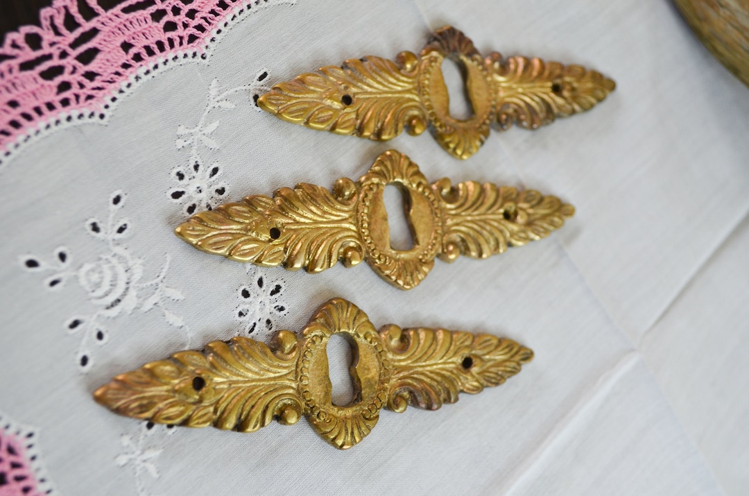 Antique Victorian Key Hole Cover Plate Brass, Gold Escutcheon