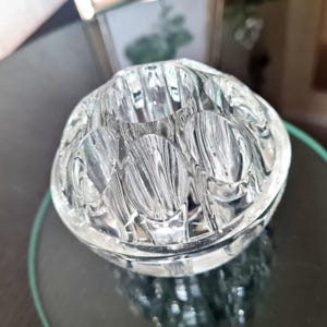 Vintage Klarglas Blumen Frosch Halter 9 Löcher, Blumenladen Dekor, Stiel Ständer Unterstützung, Vase Einsatz Blumen Zubehör, 50er Jahre Art Deco Herzstück