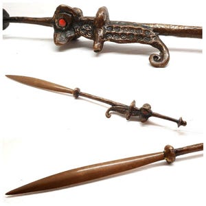 Abrecartas Camaleón, años 50, Bronce, Mediados de Siglo, Brutalista, Diseño MUHAROS LAJOS, Cobre, Escultural, Mango de Lagarto, Cuchillo para Sobres de Papel