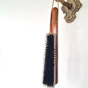 Vintage Clothes Brush, Wooden Suit Coat Brush Wall Hanging, 60s Gentleman&#39;s Retro Accessories, MCM Gent&#39;s Grooming Essentials