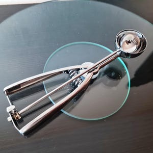 Colher de sorvete vintage INOX de aço inoxidável, colher de biscoito inigualável feita à mão, utensílio de cozinha para bolinhas de almôndega e melão