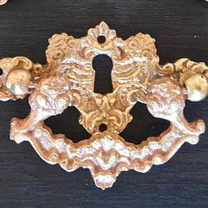 Antique Gold Ornate Drop Bail Handle on Keyhole Cover, Key Hole Plate with Drawer Pull Knob, French Victorian Brass Restoration Hardware