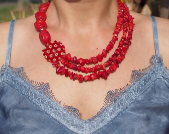 Coral Chunky Necklace, Red Gemstone Beaded Multistrand Bib Necklace, Coral Jewelry, Coral Choker, Layering Statement Necklace, Gift Woman