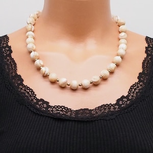 Perlmutt-Kette, grobe Halskette, Edelsteinperlen, Geschenk für Mama, Boho-Halskette