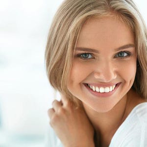 40 Premium Teeth Whiten Whitening Strips - Nicht empfindliche Formel Teeth Whitener Strips - Brandneue versiegelte Box, weißere Zähne in Großbritannien