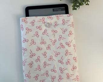 Kindle Pink Bow Print Quilted Sleeve, Kindle Sleeve, Kindle Pouch, Kindle Cover, Kindle Protection, Padded Kindle Sleeve, E-Reader Case