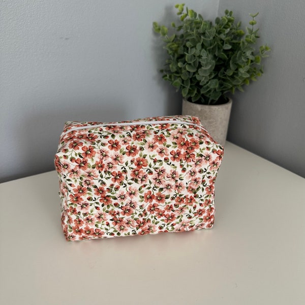 Medium Quilted Pink Floral Makeup Bag, Makeup Pouch, Cosmetic Pouch, Travel Pouch, Box Pouch, Bridesmaid Gift, Toiletry Skincare Bag