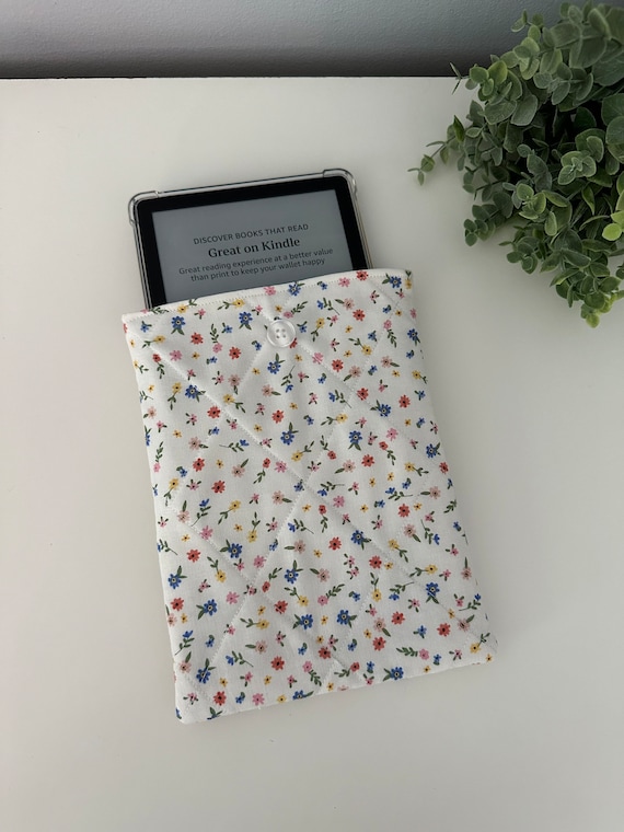 Kindle Multicolor Wild Flower Handmade Quilted Sleeve, Kindle Sleeve, Kindle Pouch, Kindle Cover, Kindle Protection, E-Reader Sleeve