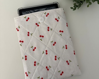 Kindle Cherry Print Handmade Quilted Sleeve, Kindle Sleeve, Kindle Pouch, Kindle Cover, Kindle Protection, Padded Sleeve, E-Reader Sleeve