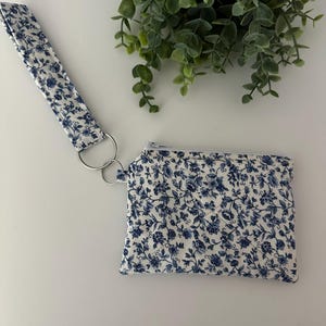Monedero, cartera, llavero, llavero de tela, monedero, monedero, tarjetero, monedero acolchado con diseño floral antiguo azul