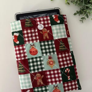 Kindle Christmas Checkered Quilted Sleeve, Kindle Sleeve, Kindle Pouch, Kindle Cover, Kindle Protection, Kindle Gift, Padded Kindle Sleeve