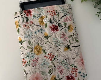 Kindle Vintage Floral Print Handmade Quilted Sleeve, Kindle Sleeve, Kindle Pouch, Kindle Cover, Kindle Protection, Kindle Gift Padded Sleeve