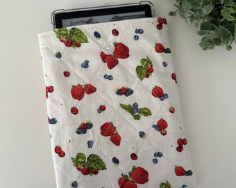Kindle Fruit Print Handmade Quilted Sleeve, Kindle Sleeve, Kindle Pouch, Kindle Cover, Kindle Protection, Kindle Gift, E-Reader Sleeve Case