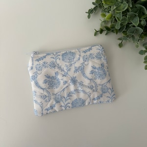 Pochette matelassée faite main sur le thème de la plage bleue, Porte-monnaie, Porte-monnaie, Portefeuille, Cadeau mignon, Portefeuille matelassé, Porte-cartes, Porte-monnaie, Beachy