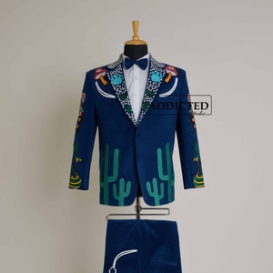 Men Bespoke 2Pc Wedding Suit Blue Velvet Snake Cactus Embroidered Notch Lapel Blazer High Waist Pants Country Western Prom Cocktail Outfit