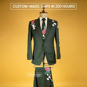 Men's Bespoke 2 Piece Dark Green Floral Embroidered Suit Single Breasted Notch Lapel Cocktail Prom Attire For Him Western Wedding Outfits