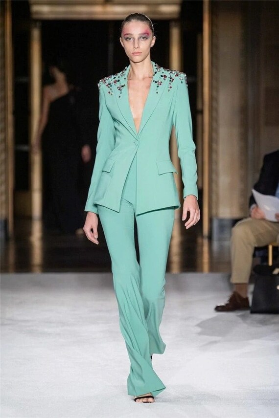 mint pant suit