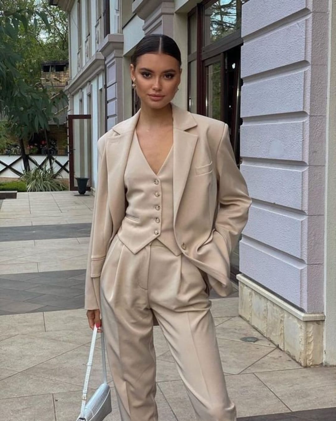  Business Suit for Women Peak Lapel Solid Blazer Pant Suit Set  for Work Professional Beige Suit : Clothing, Shoes & Jewelry