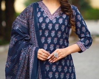 Indigo blue Block print Kurta set in Pure Cotton-Ethnic Indian Salwar Suit-V-Neck-Kurta-Pant-Dupatta-Casual-Occasional-Spring-Sustainable