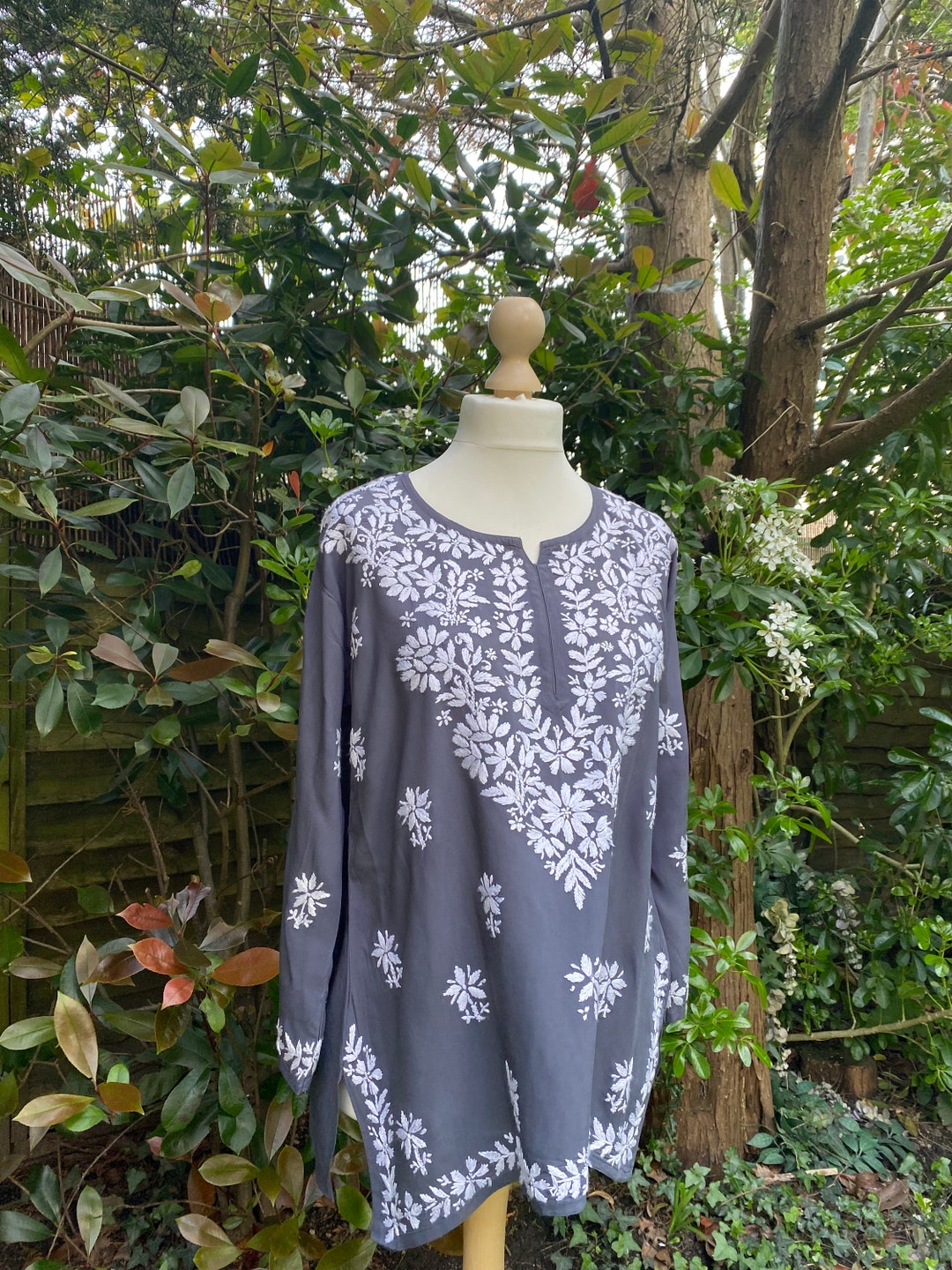 GREY FLORAL NECKLINE EMBROIDED TUNIC