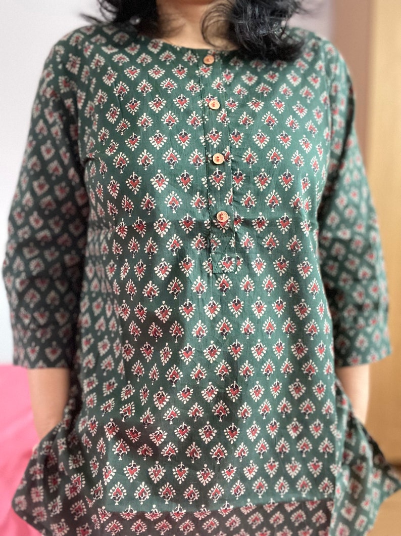 Handblockdruck Tunika-Kurti aus reiner Baumwolle-Grüne kleine florale Rundhalsbluse-lässig-Indischer Ethno-Druck-nachhaltig-Urlaub Bild 2