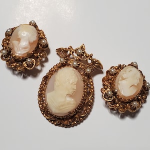 Florenza vintage Victorian style carved shell Cameo Brooch / Pendant and Earring Set