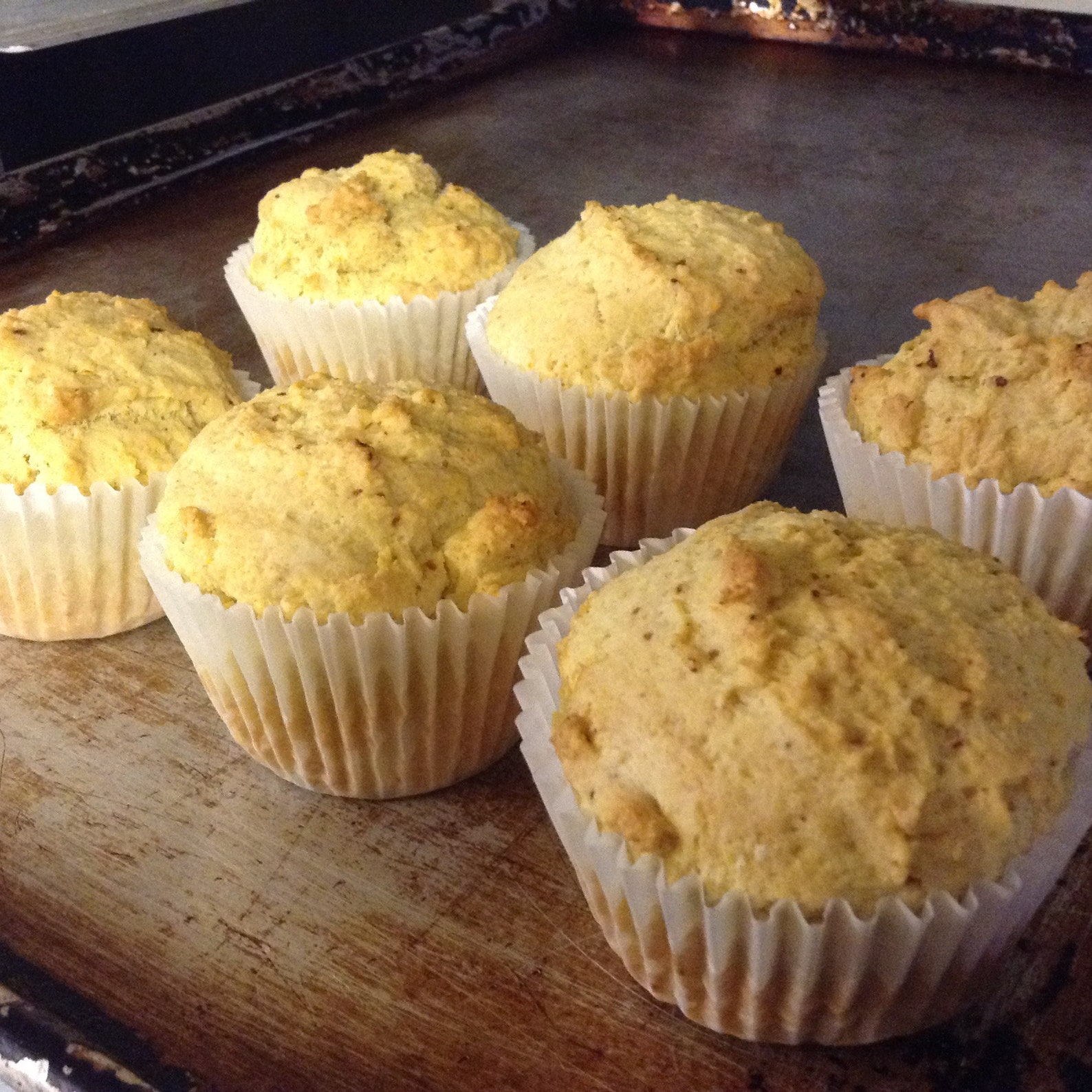 Low Sodium Corn Muffin/cornbread Mix. Makes One Dozen Muffins. Add Eggs