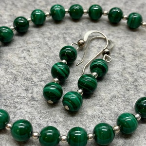 Malaquita y Joyería de Plata de Ley - Pulsera - Pendientes - Natural GemBeads - Drop Earrings + Tachuelas