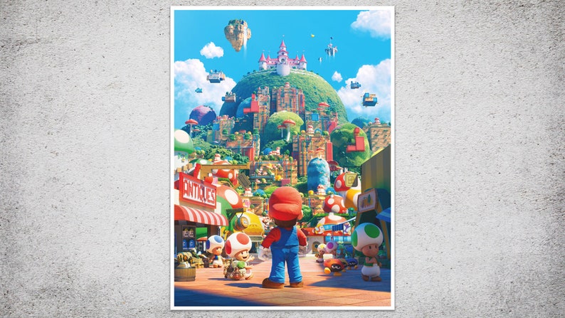 Puede incluir: Un p&oacute;ster vibrante con una ilustraci&oacute;n detallada de un paisaje urbano fant&aacute;stico con una gran colina verde coronada por un castillo rosa. Mario est&aacute; en primer plano, mirando a la ciudad. La palabra "ANTIQUES" es visible en una tienda.