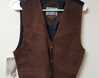 Vintage &quot;Paragraff Boy&#39;s Clothing&quot; Leather waistcoat vest. Size M