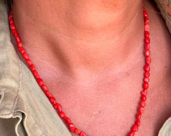 Collana Corallo Mediterraneo rosso , Accessorio Boho Chic, elegante Collezione Moda, Gioielli Artigianali