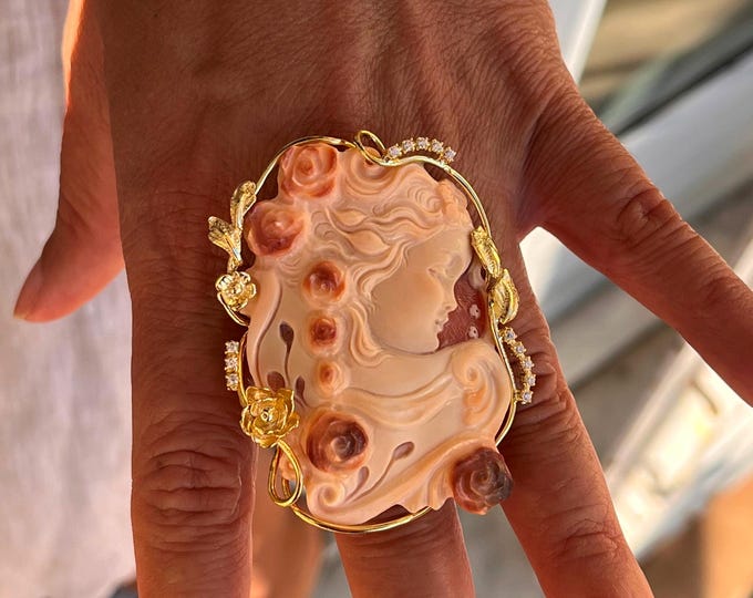 Gold adjustable shell cameo ring, oversized vintage style, handcrafted Italy
