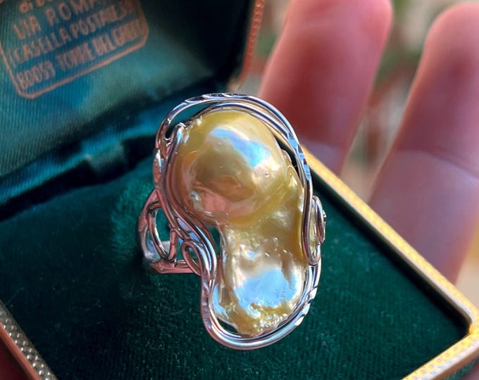 Handmade Gold Baroque Pearl Ring: Unique Autumn Jewelry