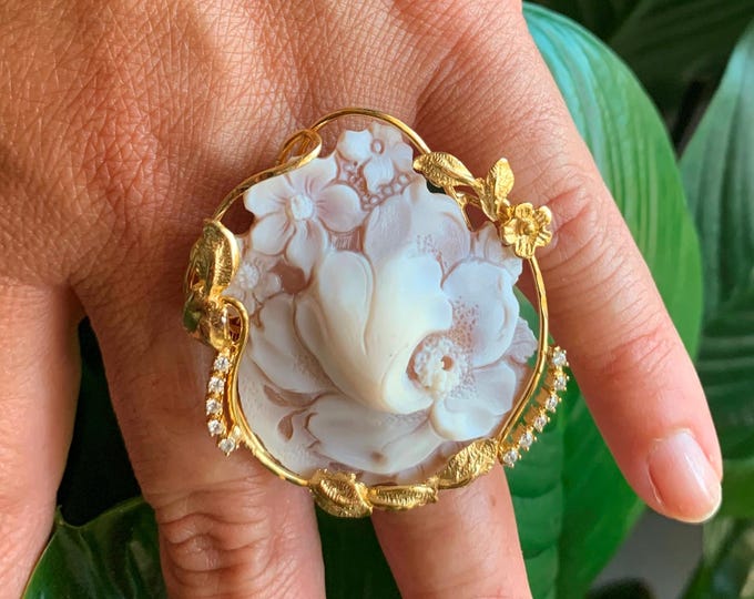 Vintage Shell Cameo Flower Ring, Handmade Floral Jewelry, Gift for Her, Bridesmaid Gift, Unique Bridal Accessory