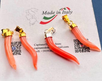 Auténtico colgante de cuerno de coral, amuleto rosa italiano de la buena suerte, hecho a mano.
