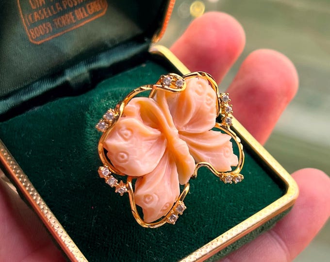 Elegant Butterfly Ring, 18k Gold Ring, Freedom Inspired Jewelry, Gift for Her, Exclusive Jewelry, Cameo Shell Design