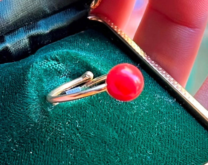 Elegant Solitaire Ring, Red Coral Gem, Handmade Jewelry, Red Passion, Refined Love Ring, Gift for Her