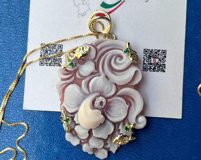 Ciondolo cammeo conchiglia fiori scolpito a mano argento 925 rodiato cristalli Made in Italy