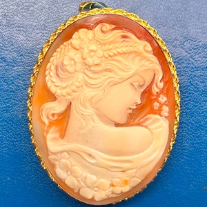 Genuine Cameo Necklace, Classic Cameo, 18K Gold Necklace, Handmade in Italy, Sea Shell, Wedding Gift, Free Shipping