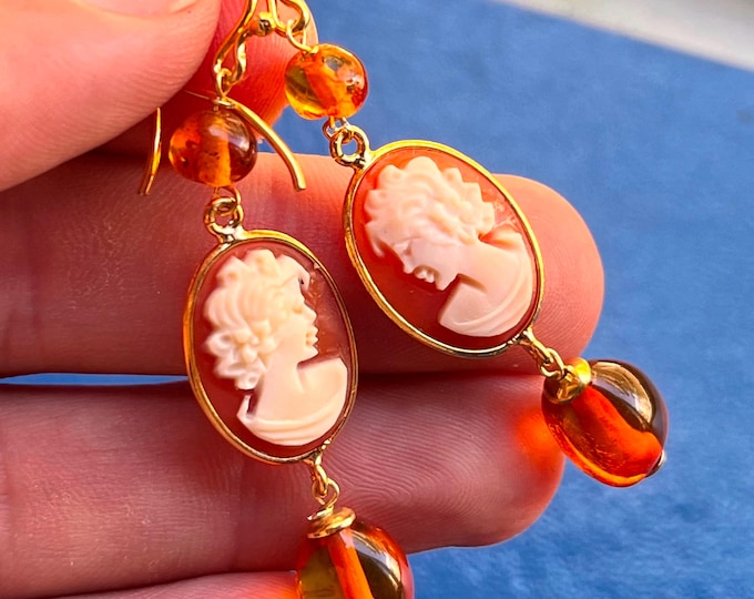Drop Earrings with Torre del Greco Cameo and Natural Amber, Gold18k , Handcrafted Italian Jewelry, Classic Style