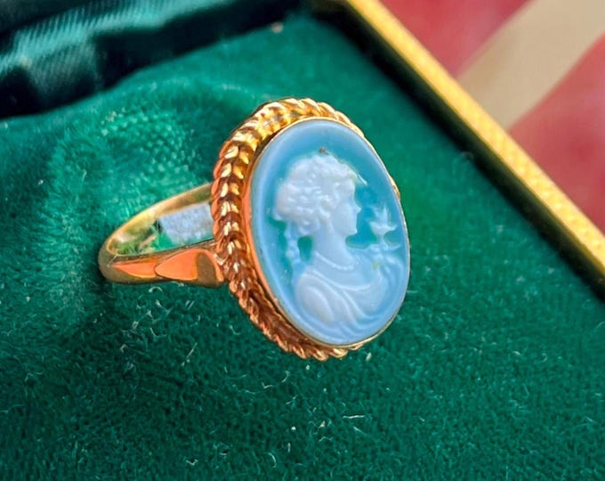Rare Lady Cameo Ring, Natural Green Agate, Unique Jewelry, Gift for a Lover, exclusive woman