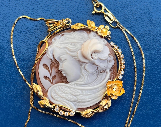 Ciondolo Cammeo con Dama Elegante, Argento 925 Bagnato Oro con Foglie e Cristalli, Collana Inclusa - Idea Regalo Donna