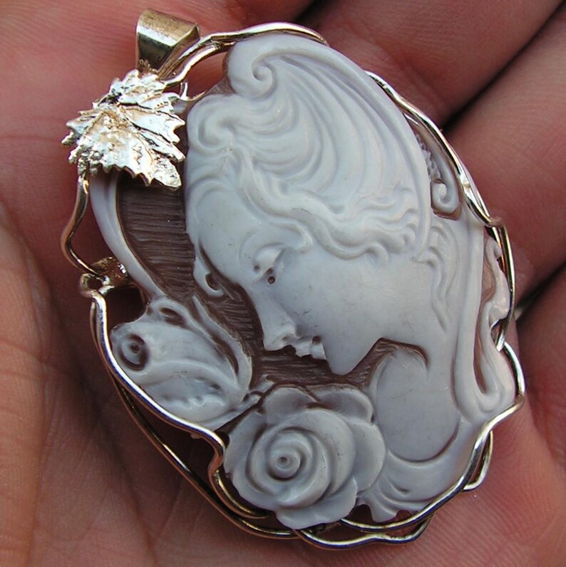 cammeo ciondolo vittoriano del 1880 in Argento 925 raffigurante donna fiori natura image 4