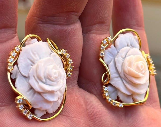 Rose cameo clip-on earrings, handmade in Italy, floral shell, modern